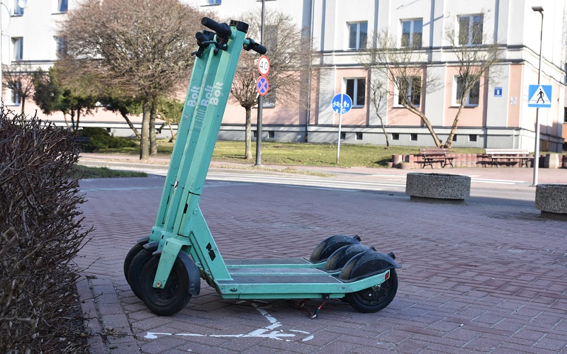 Nowe zasady parkowania Boltów