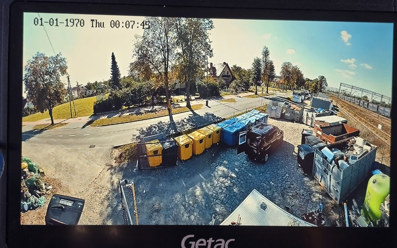 Kamera nagrywa tych, którzy podrzucają śmieci